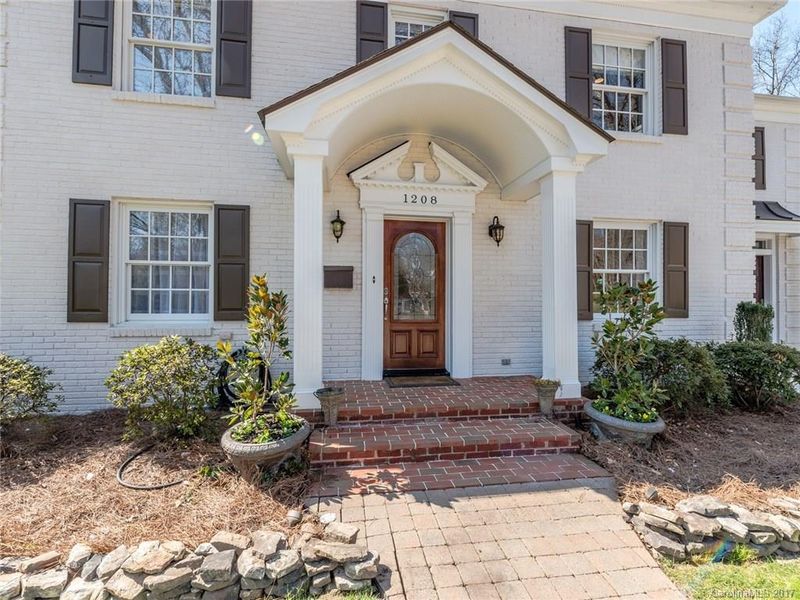 1208 Providence Rd, Charlotte, NC 28207