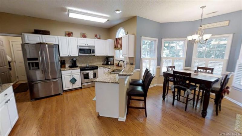19943 Scanmar Ln, Cornelius, NC 28031