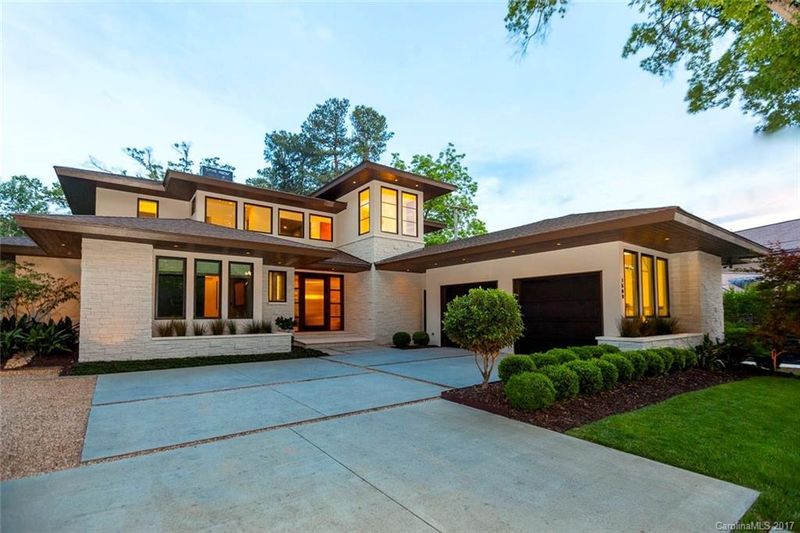 1609 Providence Dr, Charlotte, NC 28211