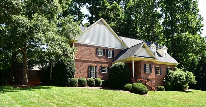 123 Sardis Mill Dr, Matthews, NC 28105