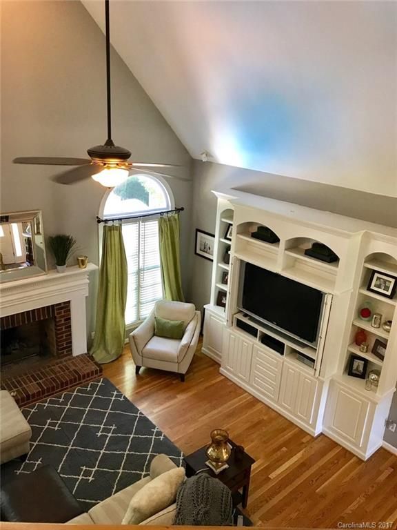 924 Gateshead Ln, Matthews, NC 28105