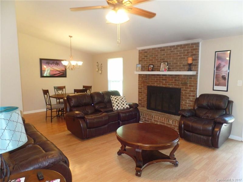 3128 Old House Cir, Matthews, NC 28105