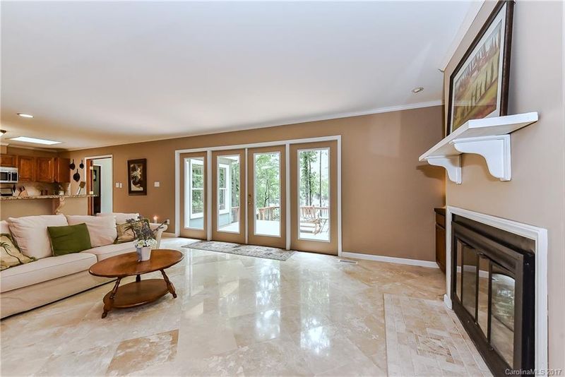 2095 Diamond Head Cir #95, Tega Cay, SC 29708