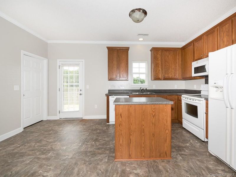 5935 Eastridge Ct, Concord, NC 28025