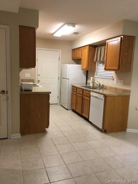 2101 Hadley Ct, Matthews, NC 28105