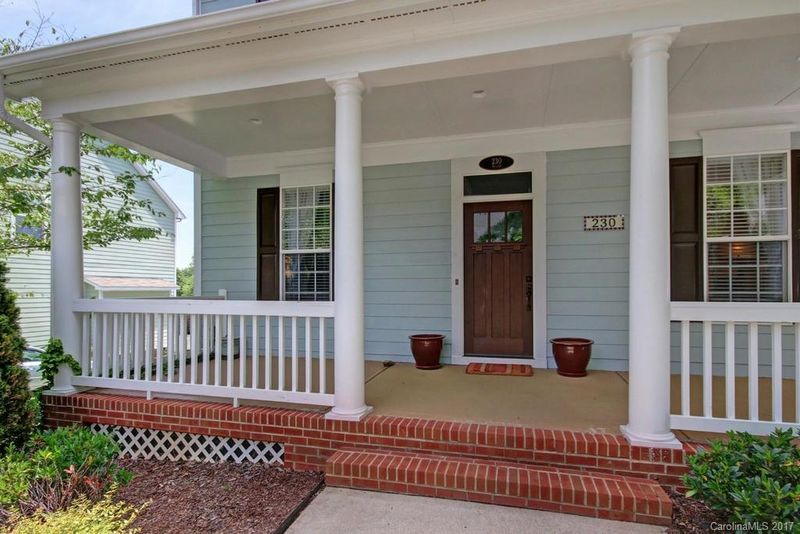 230 Fairview Ln, Davidson, NC 28036