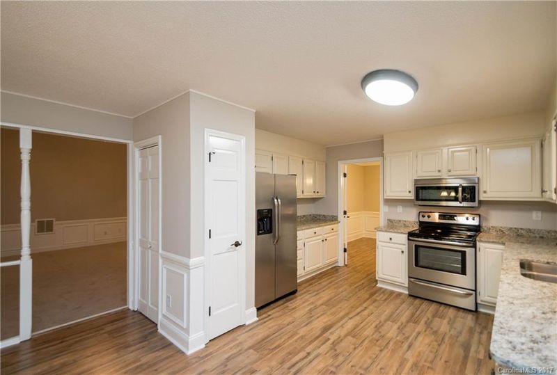 5422 Birchhill Rd, Mint Hill, NC 28227