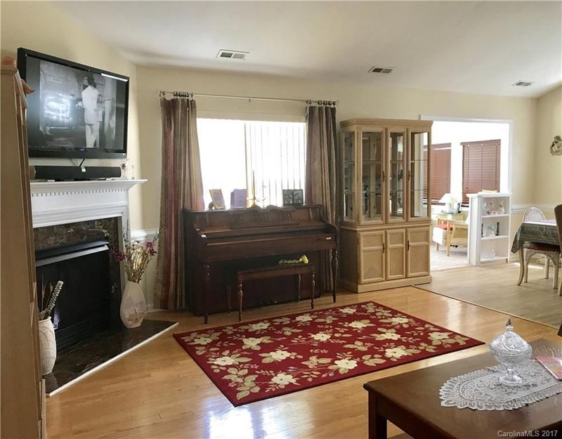 4016 Lawrence Daniel Dr #7, Matthews, NC 28104