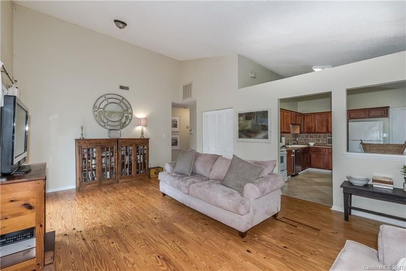 6446 Round Hill Rd, Charlotte, NC 28211