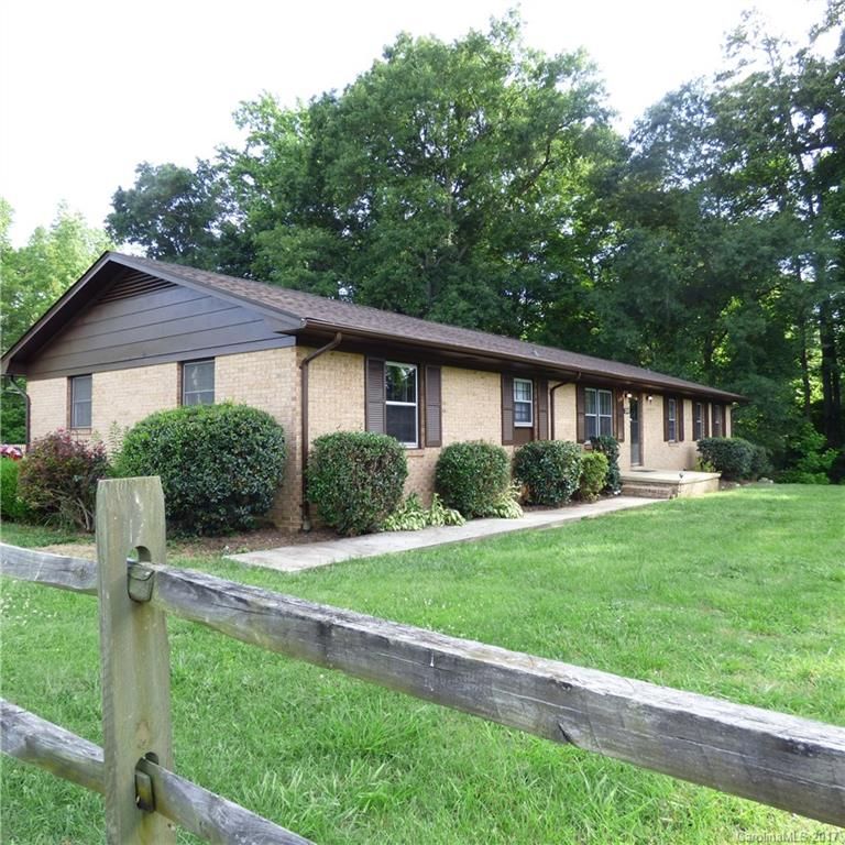 2313 Mariposa Rd, Stanley, NC 28164