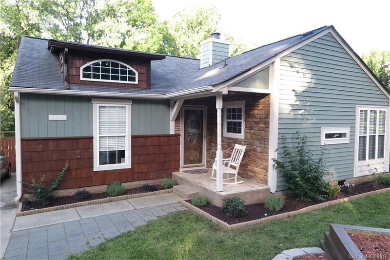 10237 Camelback Cir, Charlotte, NC 28226
