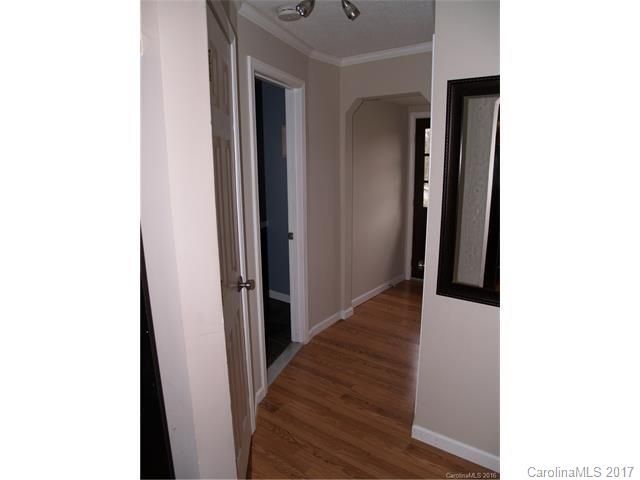 362 E Catawba Ave, Mooresville, NC 28115
