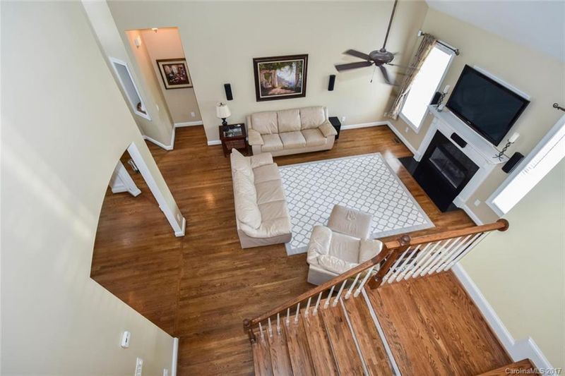 8638 Castle Cliff Dr, Matthews, NC 28105