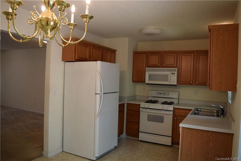 804 Whetstone Pl #804, Conover, NC 28613