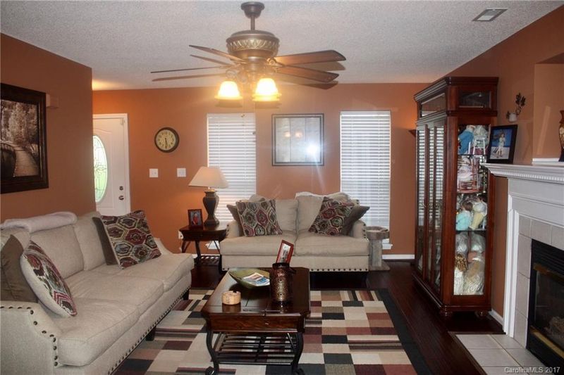12704 Cardinal Point Rd, Charlotte, NC 28269