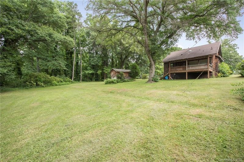 121 N Central Ave, Belmont, NC 28012