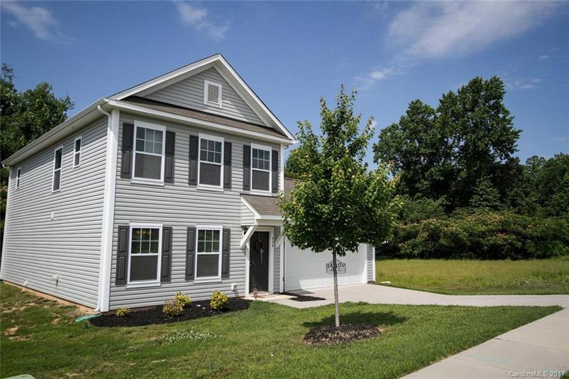 424 Dutch White Dr #116, Clover, SC 28710