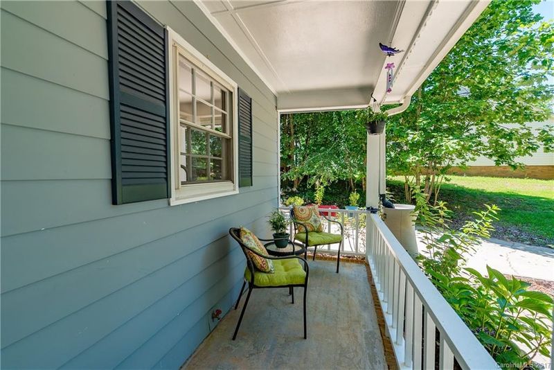9001 Waggoneer Cir, Charlotte, NC 28270