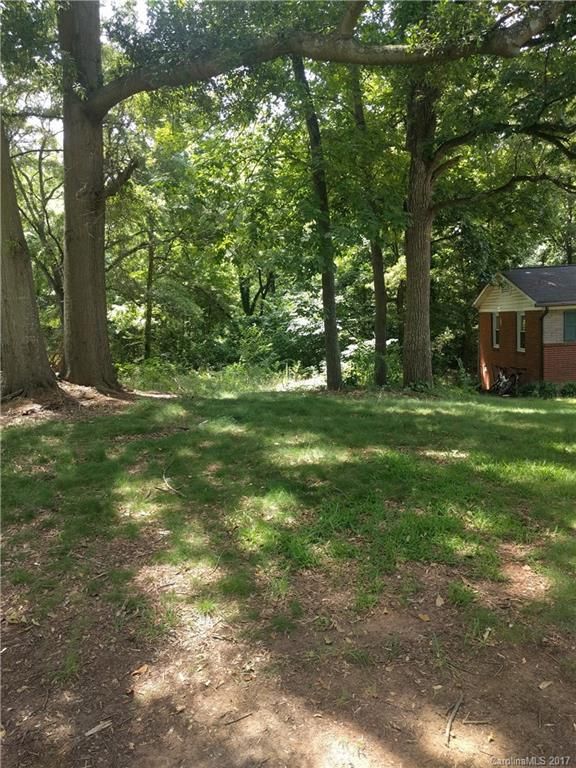 1117 Rollingwood Dr, Charlotte, NC 28217