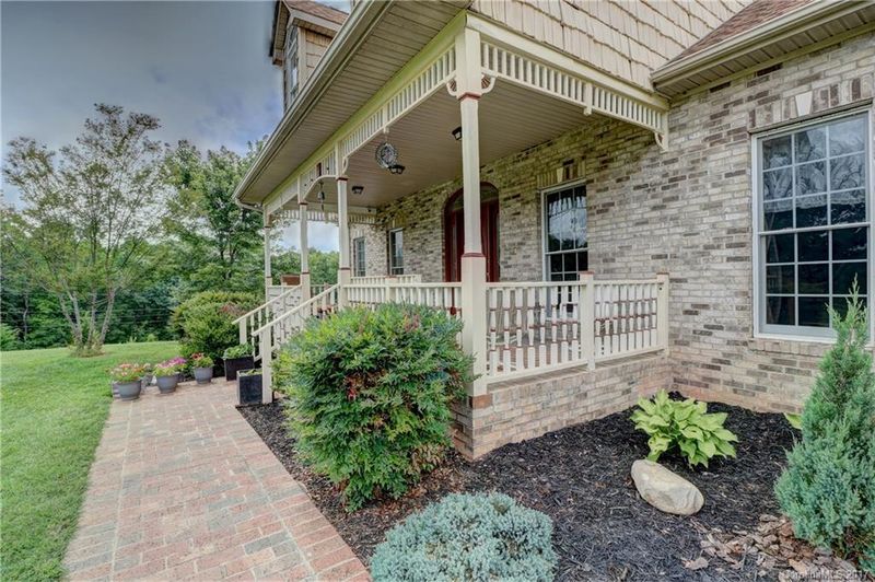 376 Golden Pond Ct, Lincolnton, NC 28092