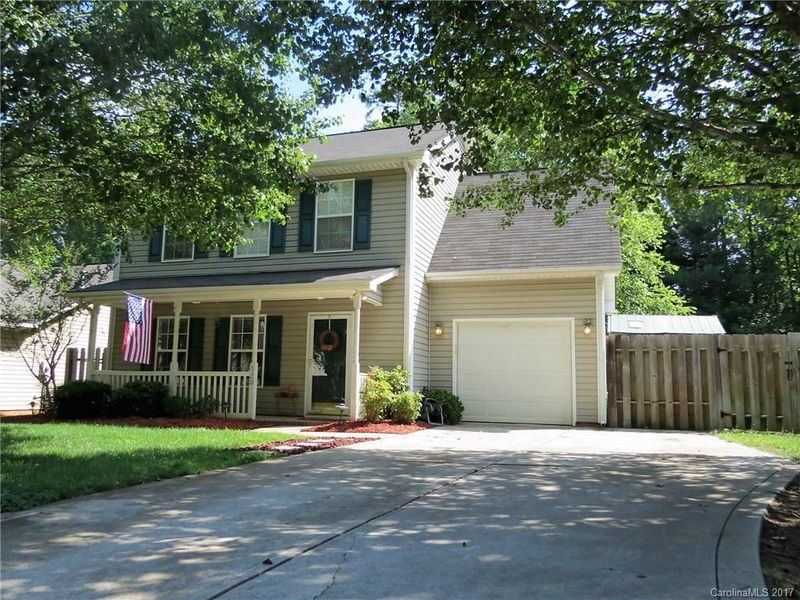 520 Chase Brook Dr, Rock Hill, SC 29732