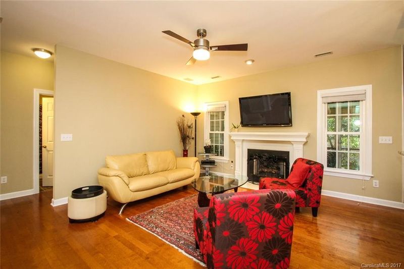 6721 Bevington Brook Ln, Charlotte, NC 28277