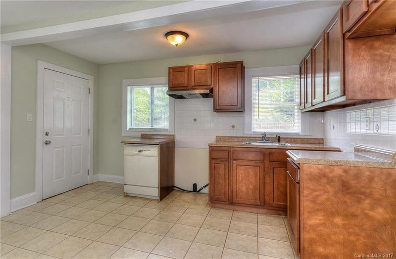 5622 Datha Ave, Charlotte, NC 28269
