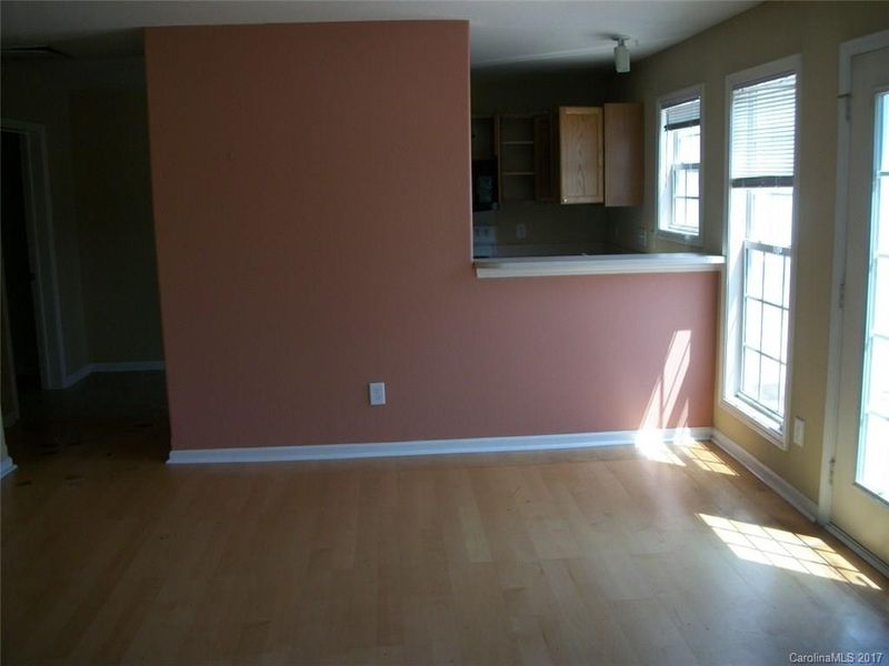 2008 Flushing Ct #2008, Charlotte, NC 28215