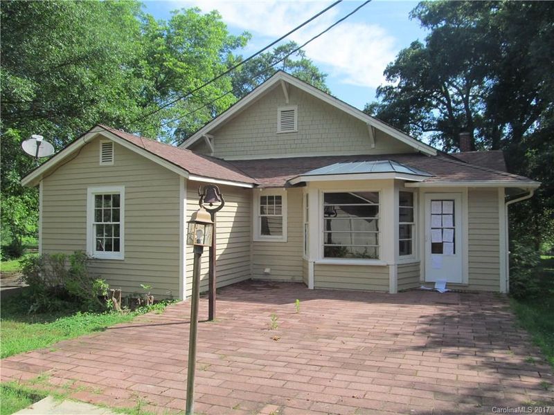 1330 Aspen St, Lincolnton, NC 28092