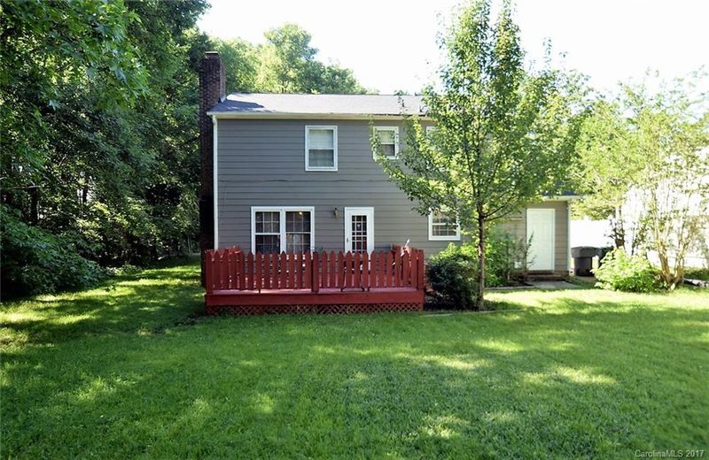 7604 Fire Tree Ln, Charlotte, NC 28227