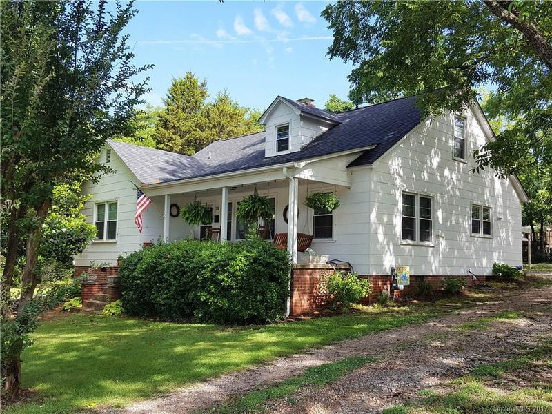 702 Pine St, Kannapolis, NC 28081