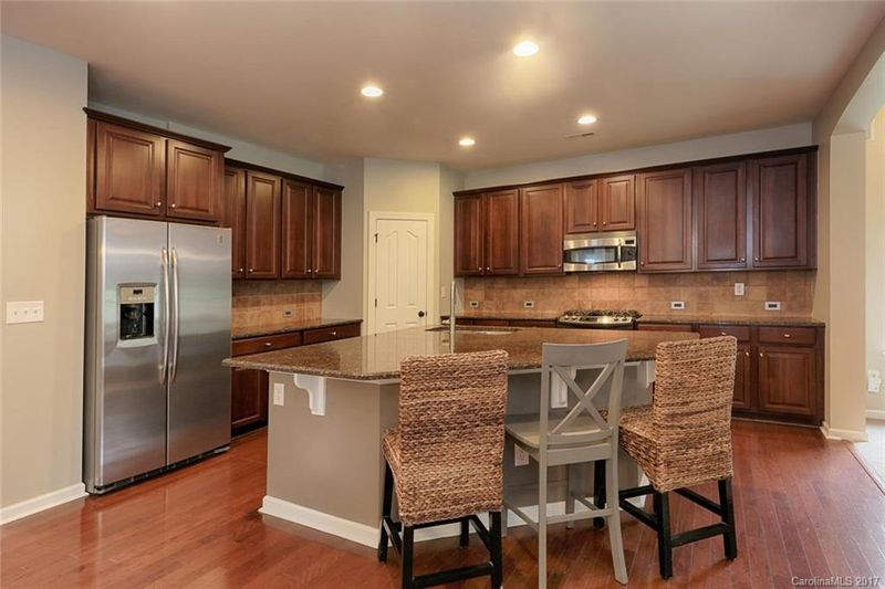 9696 Ravenscroft Ln, Concord, NC 28027