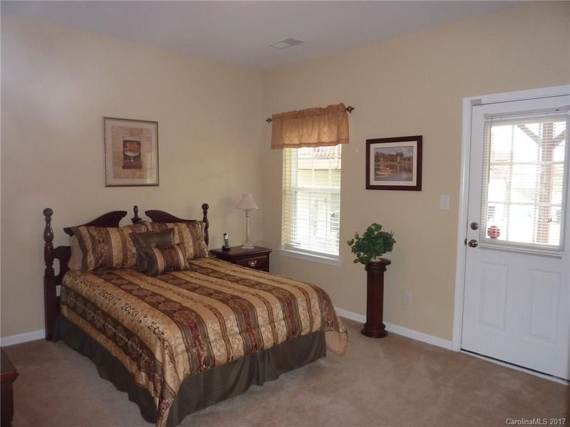 9633 Walkers Glen Dr #9633, Concord, NC 28027
