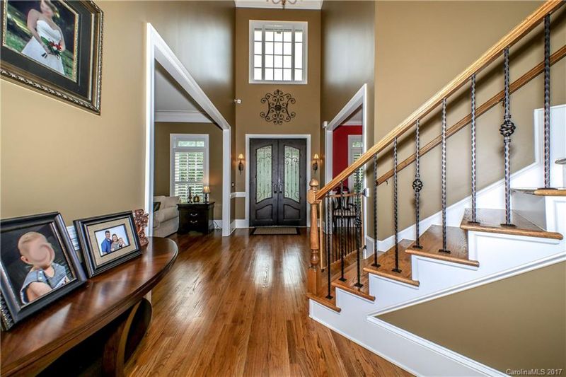 8033 Stonehaven Dr, Marvin, NC 28173