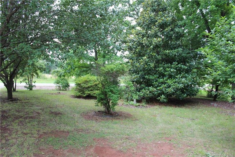 3313 Ratchford Rd, Gastonia, NC 28056