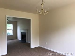 956 Grass Hollow Ct, Charlotte, NC 28216