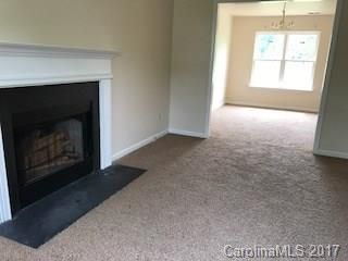956 Grass Hollow Ct, Charlotte, NC 28216