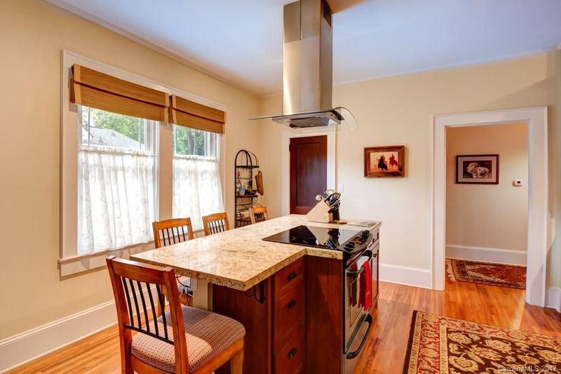 82 Hillcrest Ave SE, Concord, NC 28025