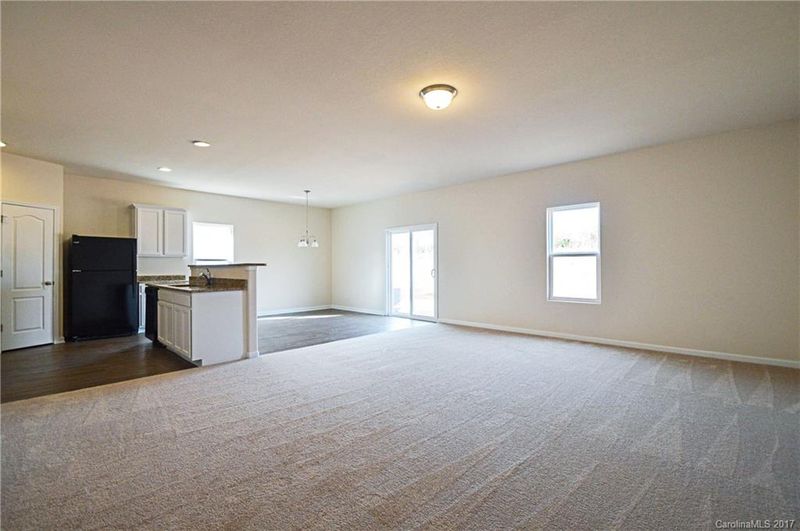 1717 Allegheny Dr, Ranlo, NC 28054