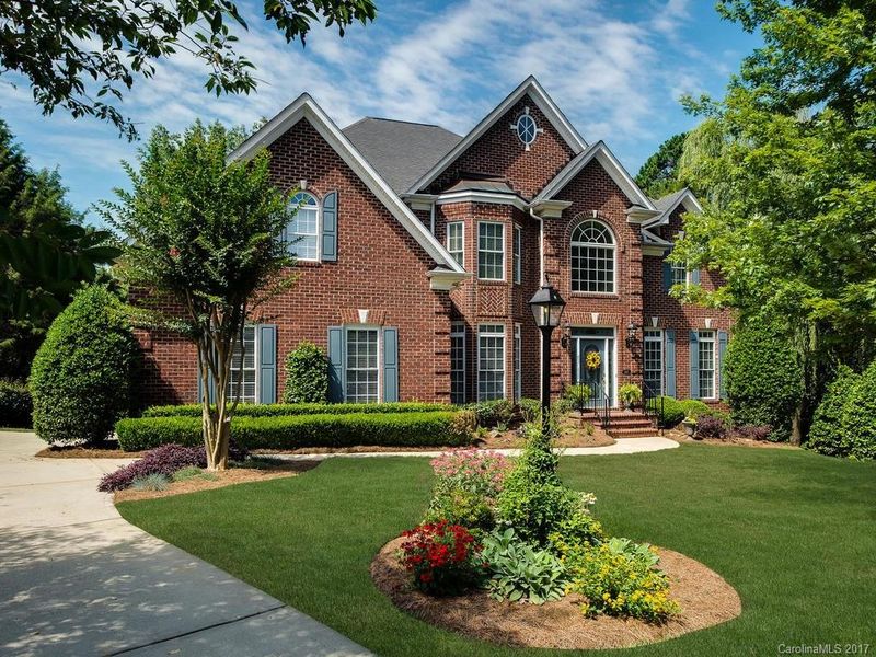 3247 Planters Ridge Rd, Charlotte, NC 28270