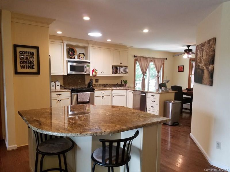 7138 Kidville Rd, Denver, NC 28037