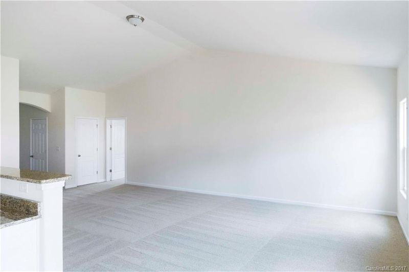 1812 Allegheny Dr, Ranlo, NC 28054