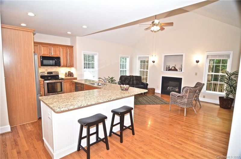 19238 Dutch Iris Ln, Cornelius, NC 28031