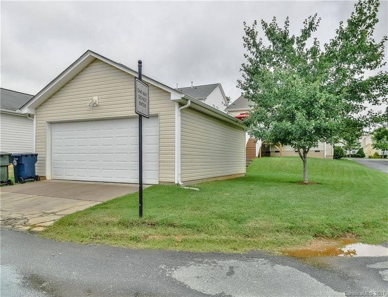 19606 Deer Valley Dr, Cornelius, NC 28031