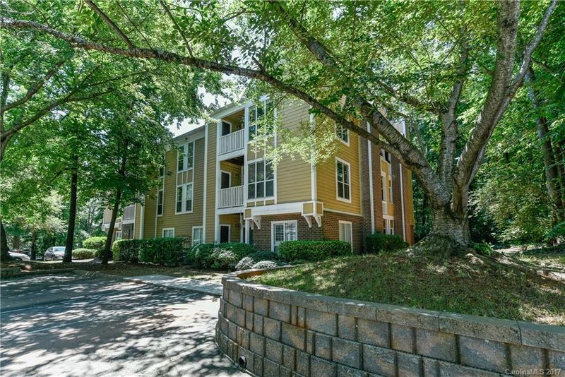 2514 Cranbrook Ln #10, Charlotte, NC 28207