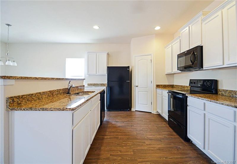 1708 Allegheny Dr, Ranlo, NC 28054