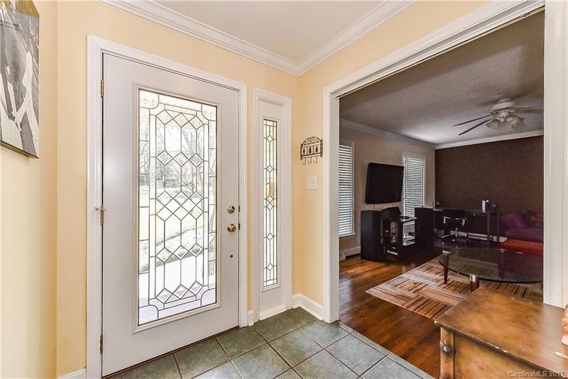 2035 Archdale Dr #22, Charlotte, NC 28210
