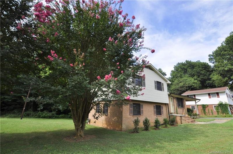 2314 Englewood St, Kannapolis, NC 28083