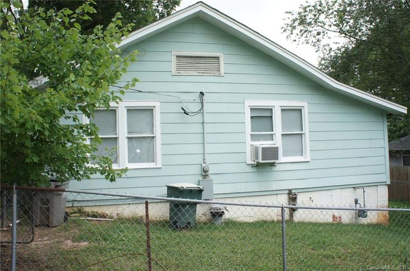 104 Dix St, Gastonia, NC 28052