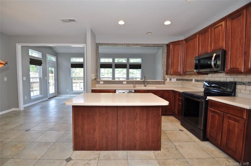2461 Smith Cove Rd, Denver, NC 28037